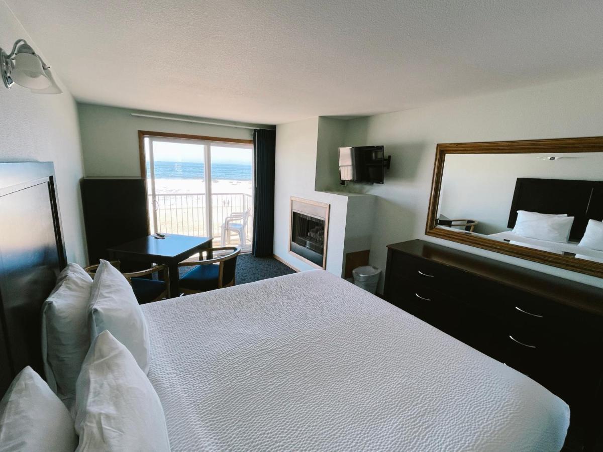 Sandcastle Beachfront Lincoln City Room photo