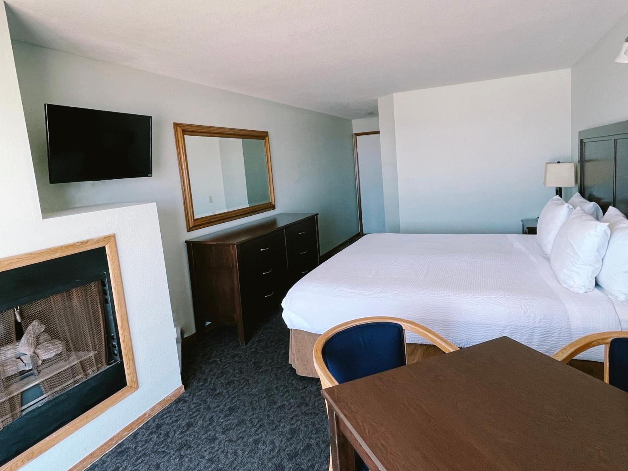Sandcastle Beachfront Lincoln City Room photo