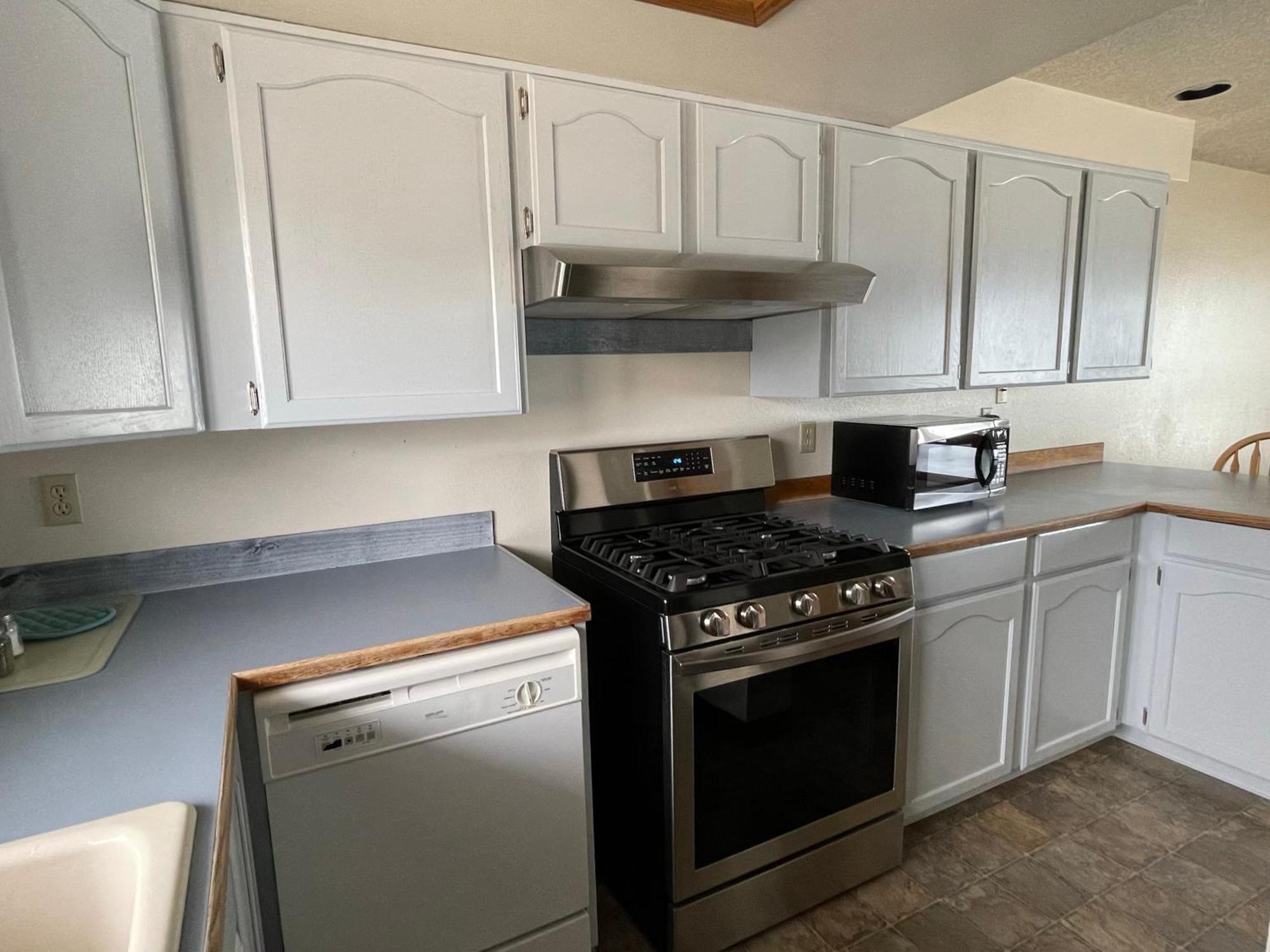 Sandcastle Beachfront Lincoln City Room photo